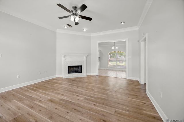 10288 Carter Hills Ave, Denham Springs, LA 70726