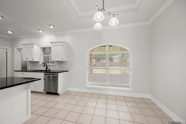 10288 Carter Hills Ave, Denham Springs, LA 70726