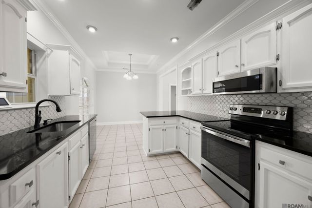 10288 Carter Hills Ave, Denham Springs, LA 70726