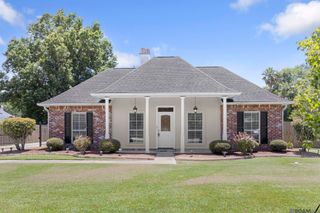 10288 Carter Hills Ave, Denham Springs, LA 70726