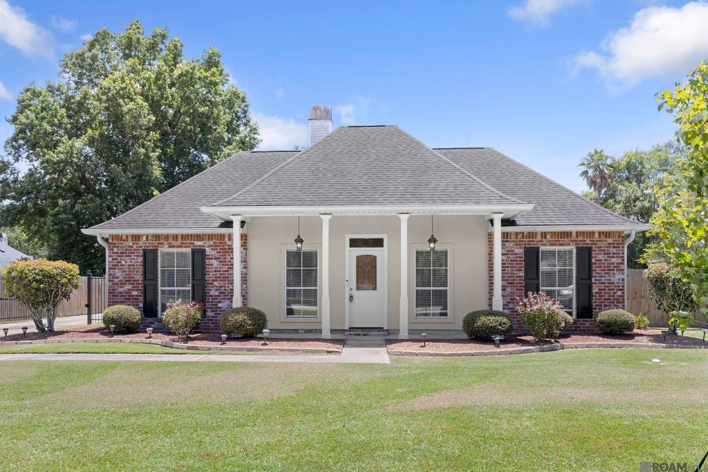 10288 Carter Hills Ave, Denham Springs, LA 70726