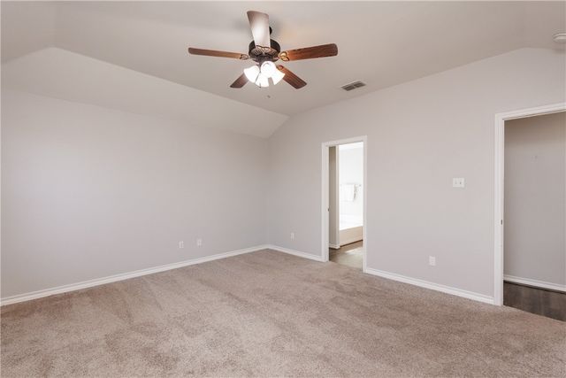 2012 Westwood Dr, Portland, TX 78374