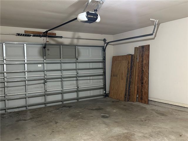 2012 Westwood Dr, Portland, TX 78374