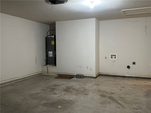 2012 Westwood Dr, Portland, TX 78374