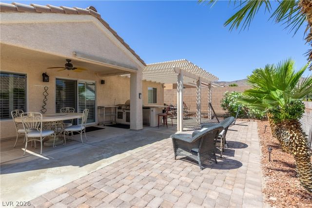 176 Ridge Crossing Avenue, Henderson, NV 89002