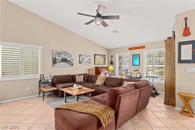 176 Ridge Crossing Avenue, Henderson, NV 89002