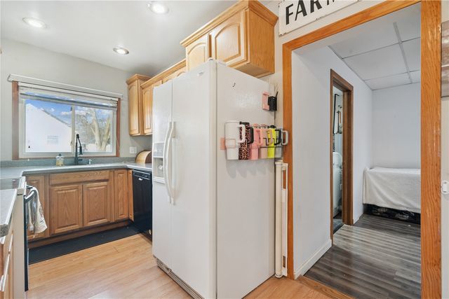 502 E Main Street, Lisbon, IA 52253