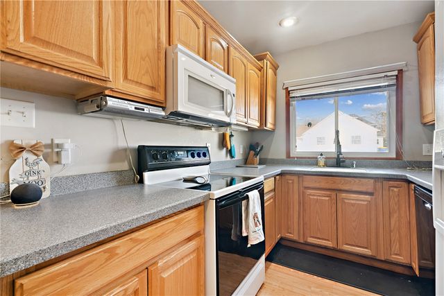 502 E Main Street, Lisbon, IA 52253