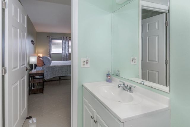 711 Lori Drive 408, Palm Springs, FL 33461