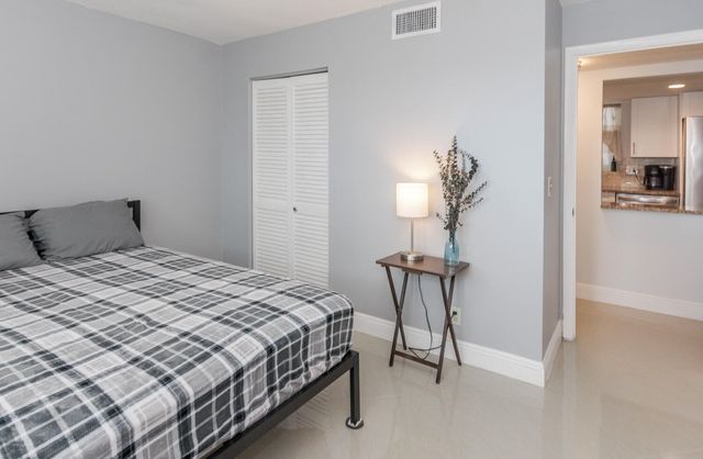 711 Lori Drive 408, Palm Springs, FL 33461