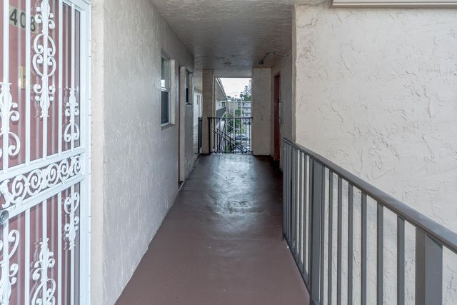 711 Lori Drive 408, Palm Springs, FL 33461