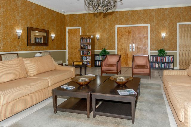 711 Lori Drive 408, Palm Springs, FL 33461