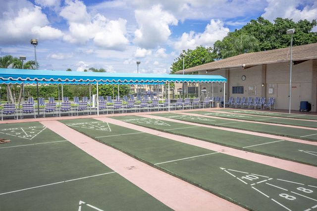 711 Lori Drive 408, Palm Springs, FL 33461