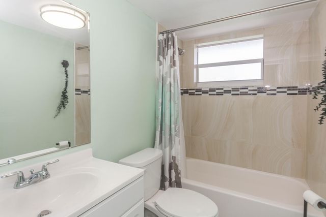 711 Lori Drive 408, Palm Springs, FL 33461