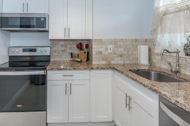 711 Lori Drive 408, Palm Springs, FL 33461