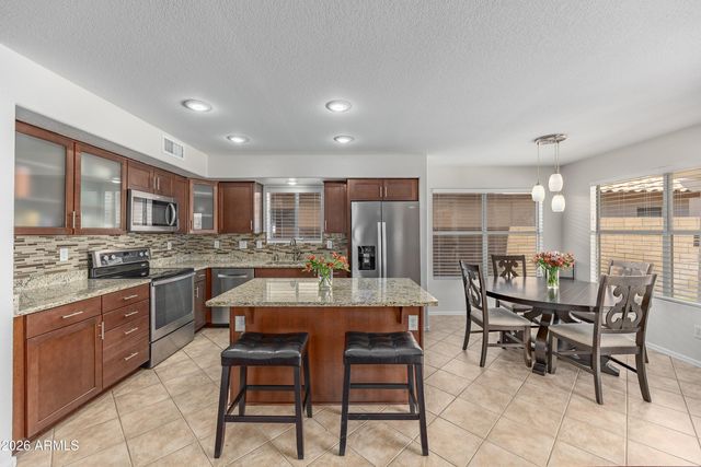 12535 W EDGEMONT Avenue, Avondale, AZ 85392