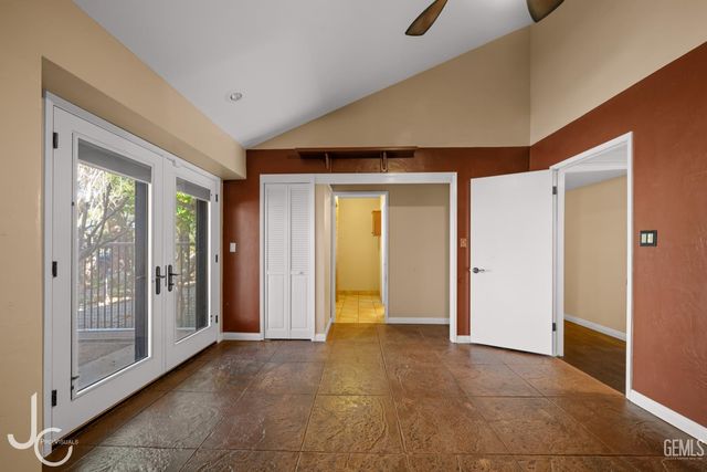 12139 Cattle King Drive, Bakersfield, CA 93306