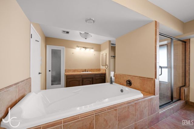 12139 Cattle King Drive, Bakersfield, CA 93306