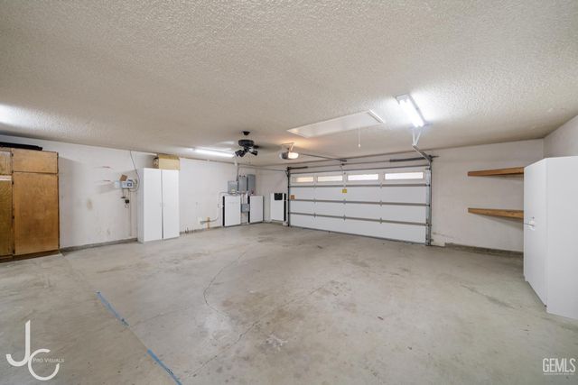 12139 Cattle King Drive, Bakersfield, CA 93306