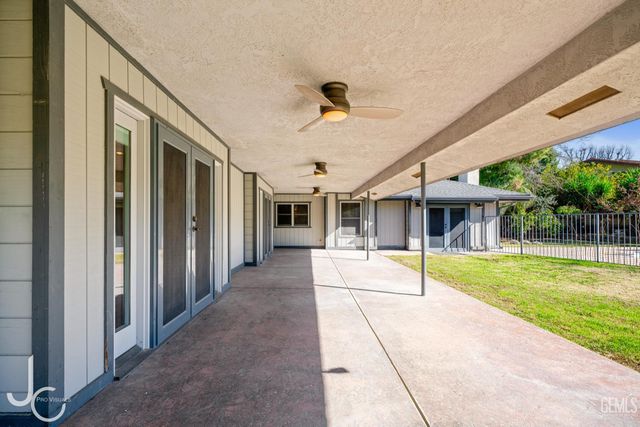 12139 Cattle King Drive, Bakersfield, CA 93306