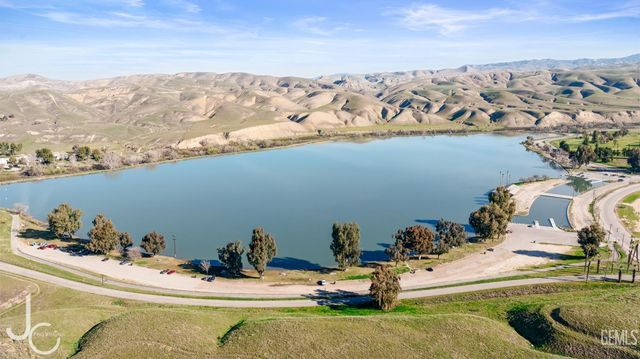 12139 Cattle King Drive, Bakersfield, CA 93306