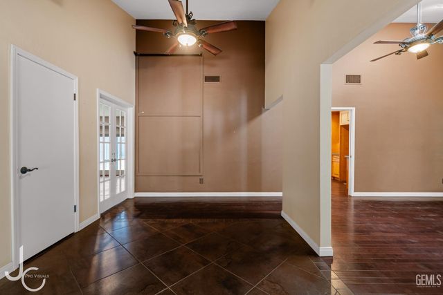 12139 Cattle King Drive, Bakersfield, CA 93306