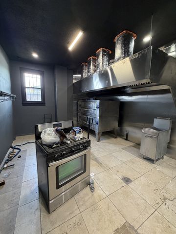 20 Academy Pl, Nashville, TN 37210