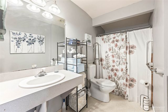 33 Furney St, Wenatchee, WA 98801