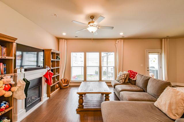 1251 June Wilde Rdg, Spring Hill, TN 37174