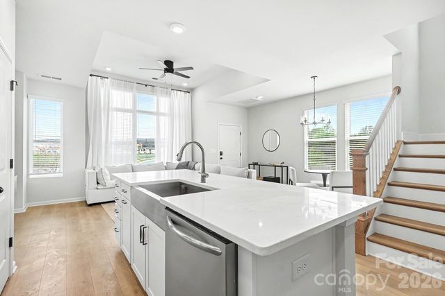 2007 Statesville Avenue, Charlotte, NC 28206