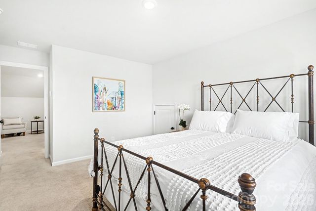 2007 Statesville Avenue, Charlotte, NC 28206