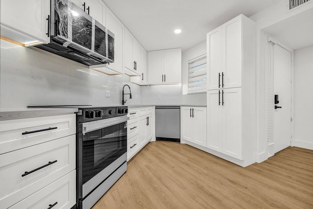 5701 CAMINO DEL SOL 106, Boca Raton, FL 33433