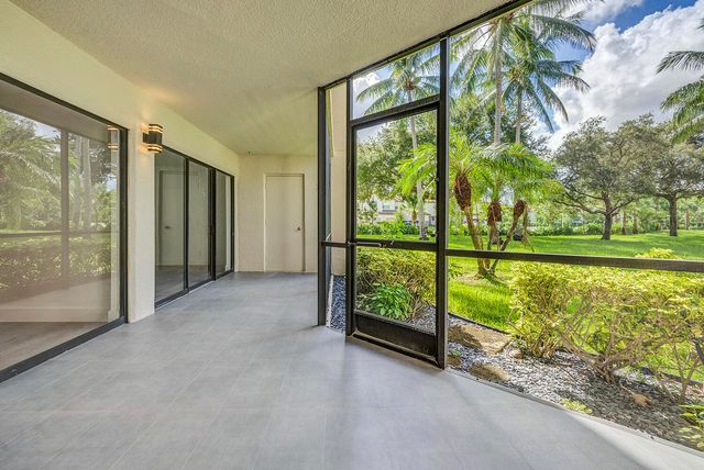 5701 CAMINO DEL SOL 106, Boca Raton, FL 33433