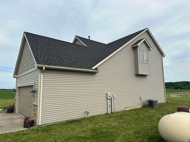 5520 S Meridian Road, Pleasant Lake, IN 46779