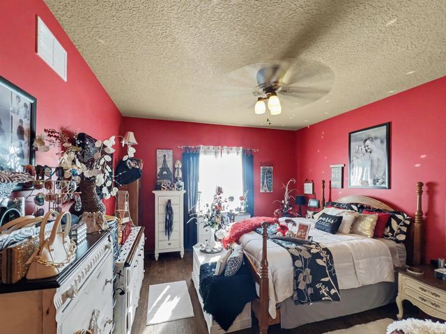 5520 S Meridian Road, Pleasant Lake, IN 46779