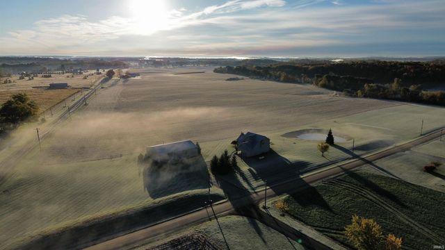 5520 S Meridian Road, Pleasant Lake, IN 46779