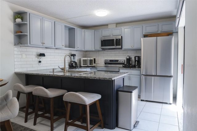 5349 BAMBOO COURT 416, Orlando, FL 32811