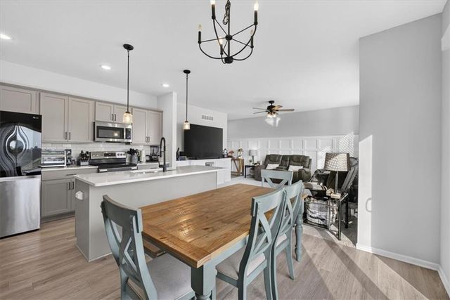 27403 E Cedar Grove Drive, Lee's Summit, MO 64086