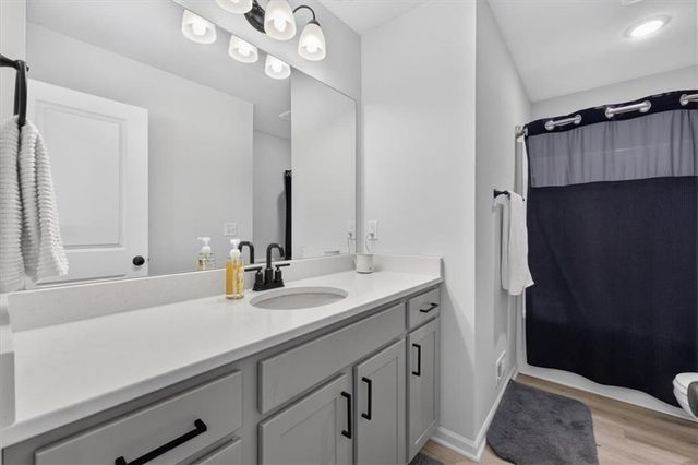 27403 E Cedar Grove Drive, Lee's Summit, MO 64086