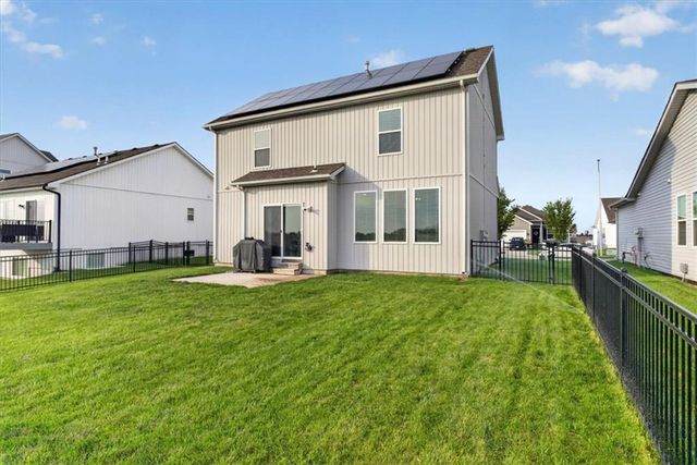 27403 E Cedar Grove Drive, Lee's Summit, MO 64086