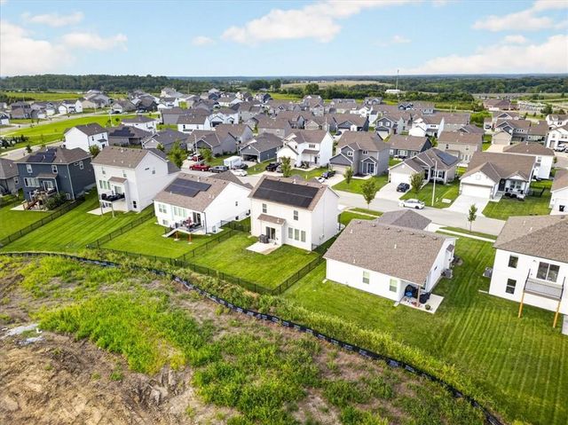 27403 E Cedar Grove Drive, Lee's Summit, MO 64086