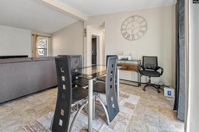 37 Canterbury Ct, Columbia, SC 29210