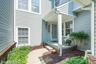 5936 Creekside Drive 87, Troy, MI 48085