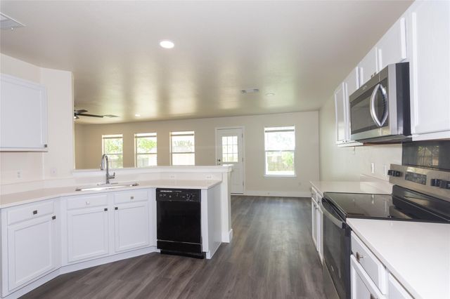 223 Herrera TRL, Hutto, TX 78634