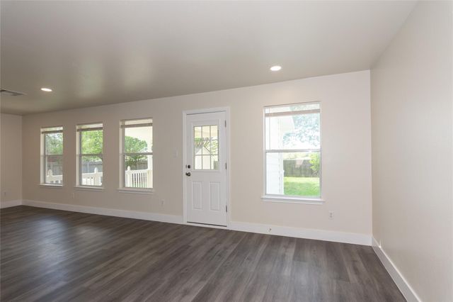 223 Herrera TRL, Hutto, TX 78634