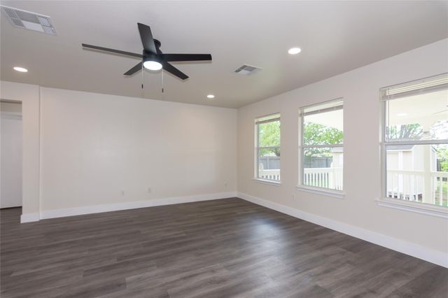 223 Herrera TRL, Hutto, TX 78634