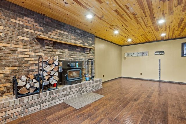 462 Adele Drive, North Huntingdon, PA 15642