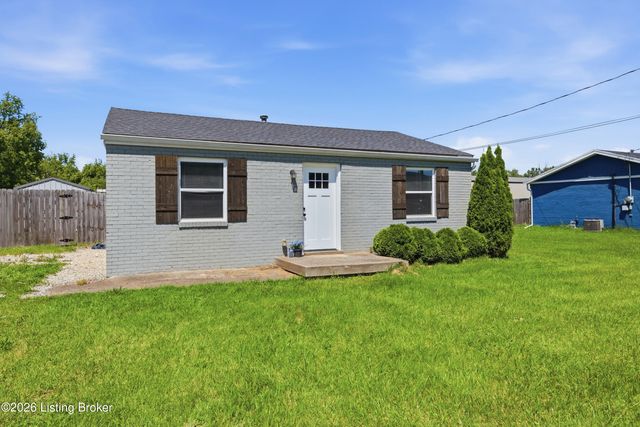 153 S Hickory Ln, Shepherdsville, KY 40165