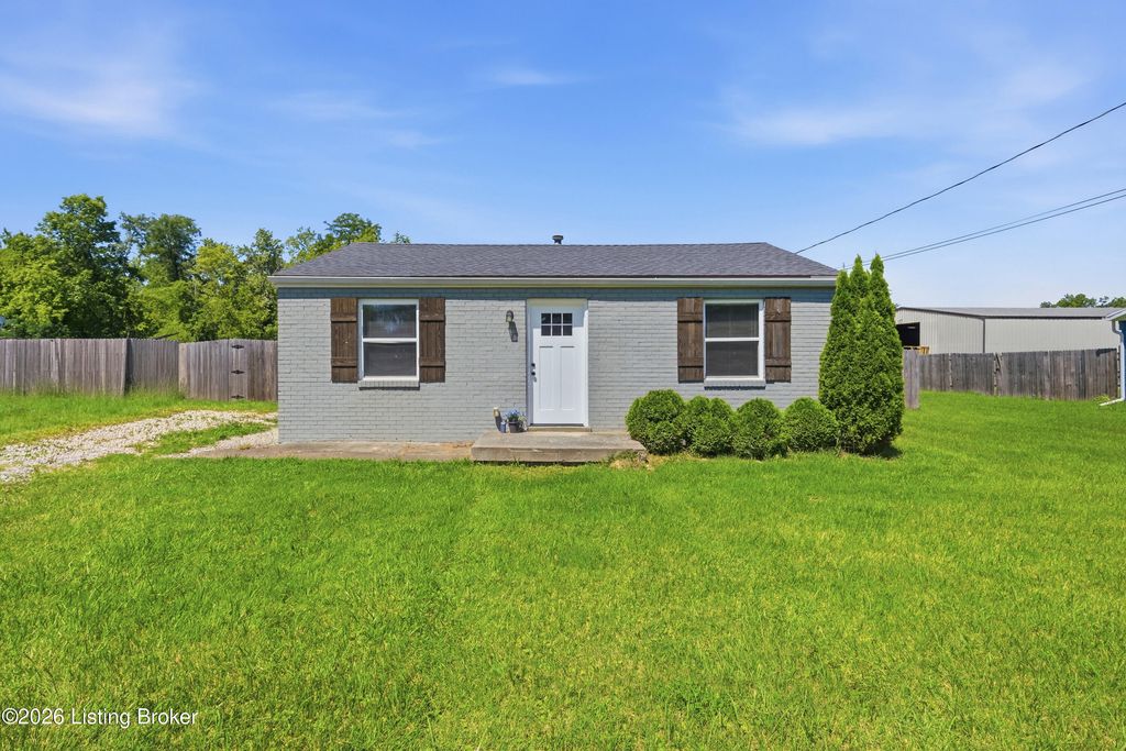 153 S Hickory Ln, Shepherdsville, KY 40165