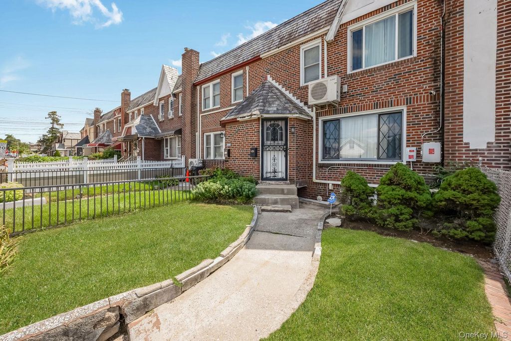 200-06 115th Avenue, Saint Albans, NY 11412 — exterior